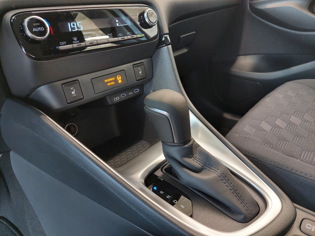 Mazda 2 Hybrid