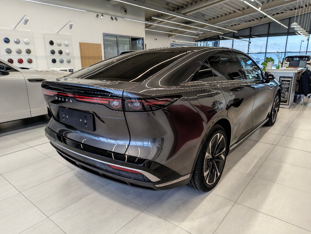Mazda 6e