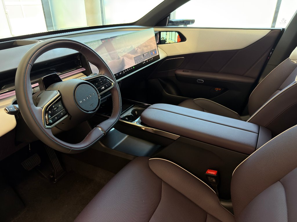 Mazda CX-6e